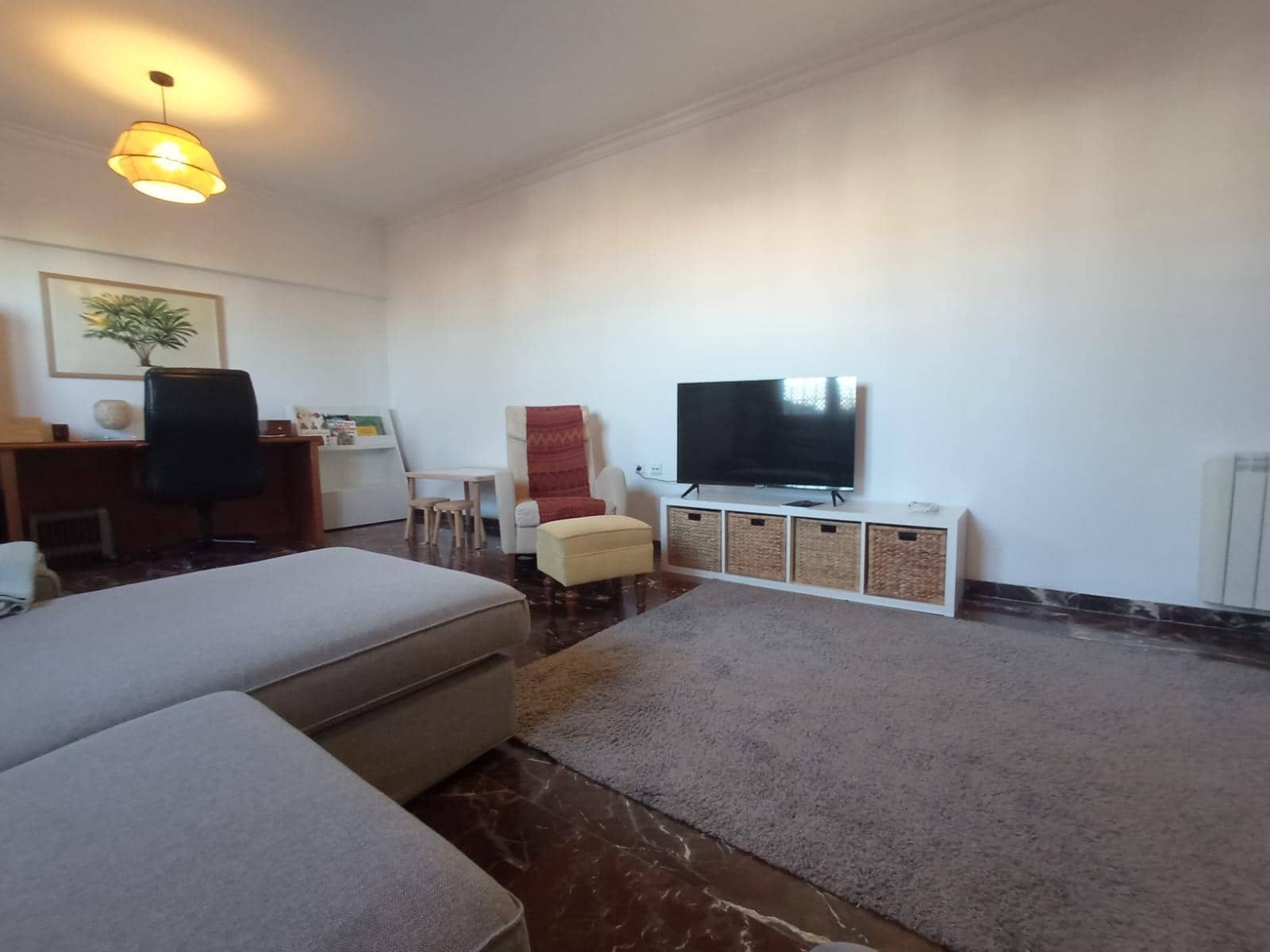 Appartement de 4 chambres à louer à Grenade ville - 1 200 € (Ref: 9473132)