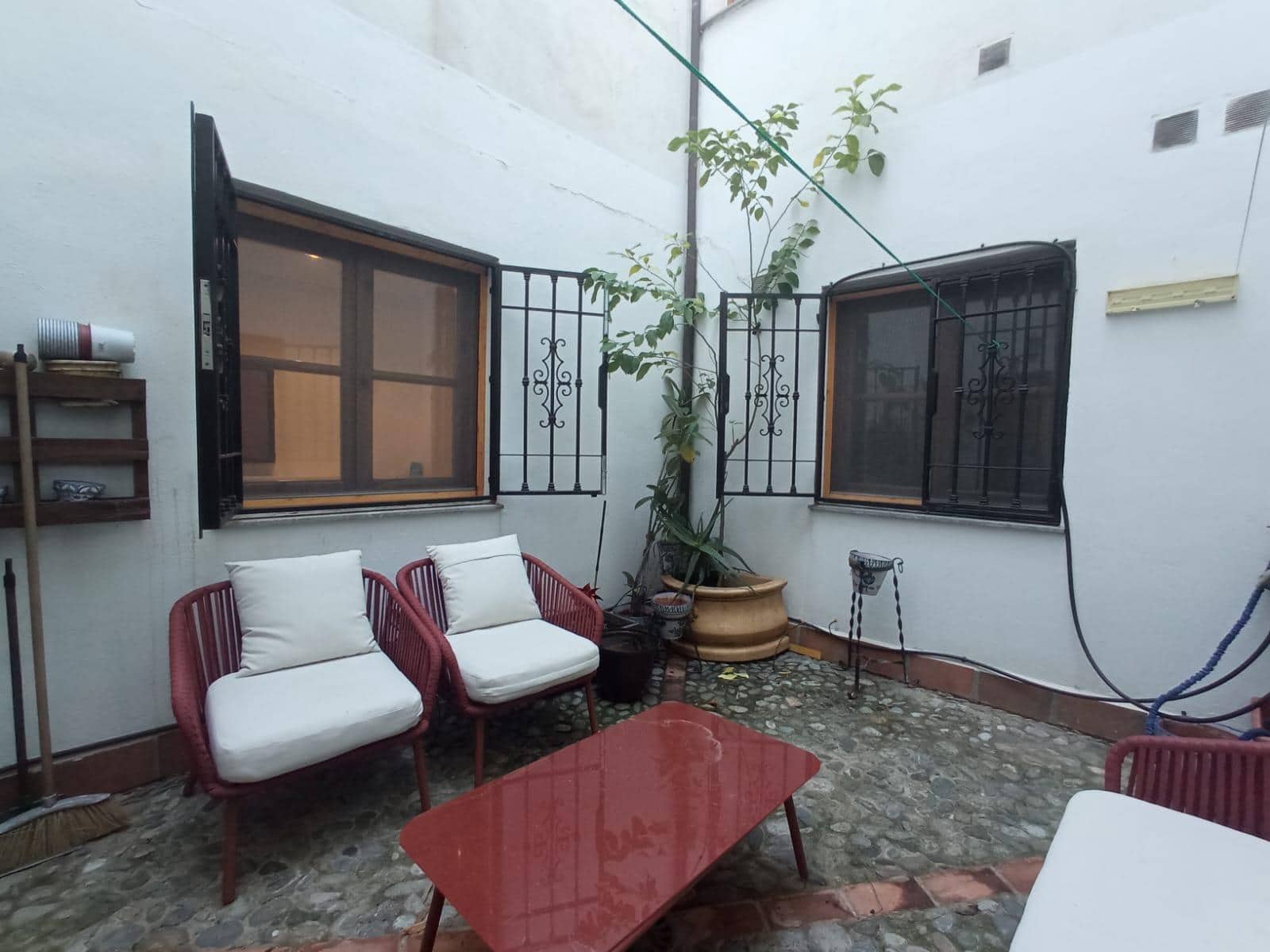 Appartement de 4 chambres à louer à Grenade ville - 1 200 € (Ref: 9473132)