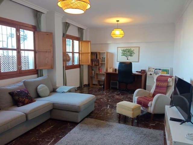 Appartement de 4 chambres à louer à Grenade ville - 1 200 € (Ref: 9473132)