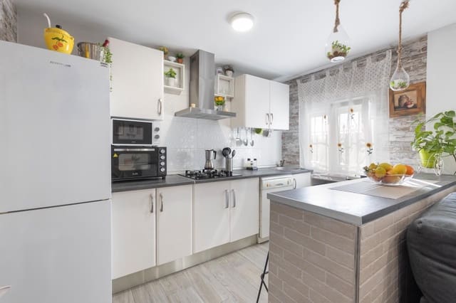 3 Zimmer Finca/Landgut zu verkaufen in Santa Fe mit Pool Garage - 199.000 € (Ref: 9474341)