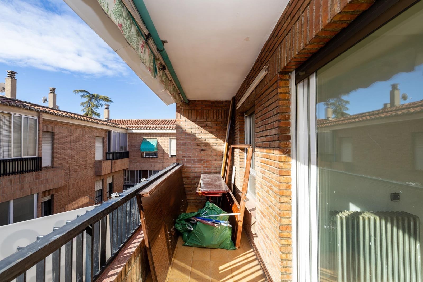 3 sovrum Lägenhet till salu i Granada stad - 244 000 € (Ref: 9474344)