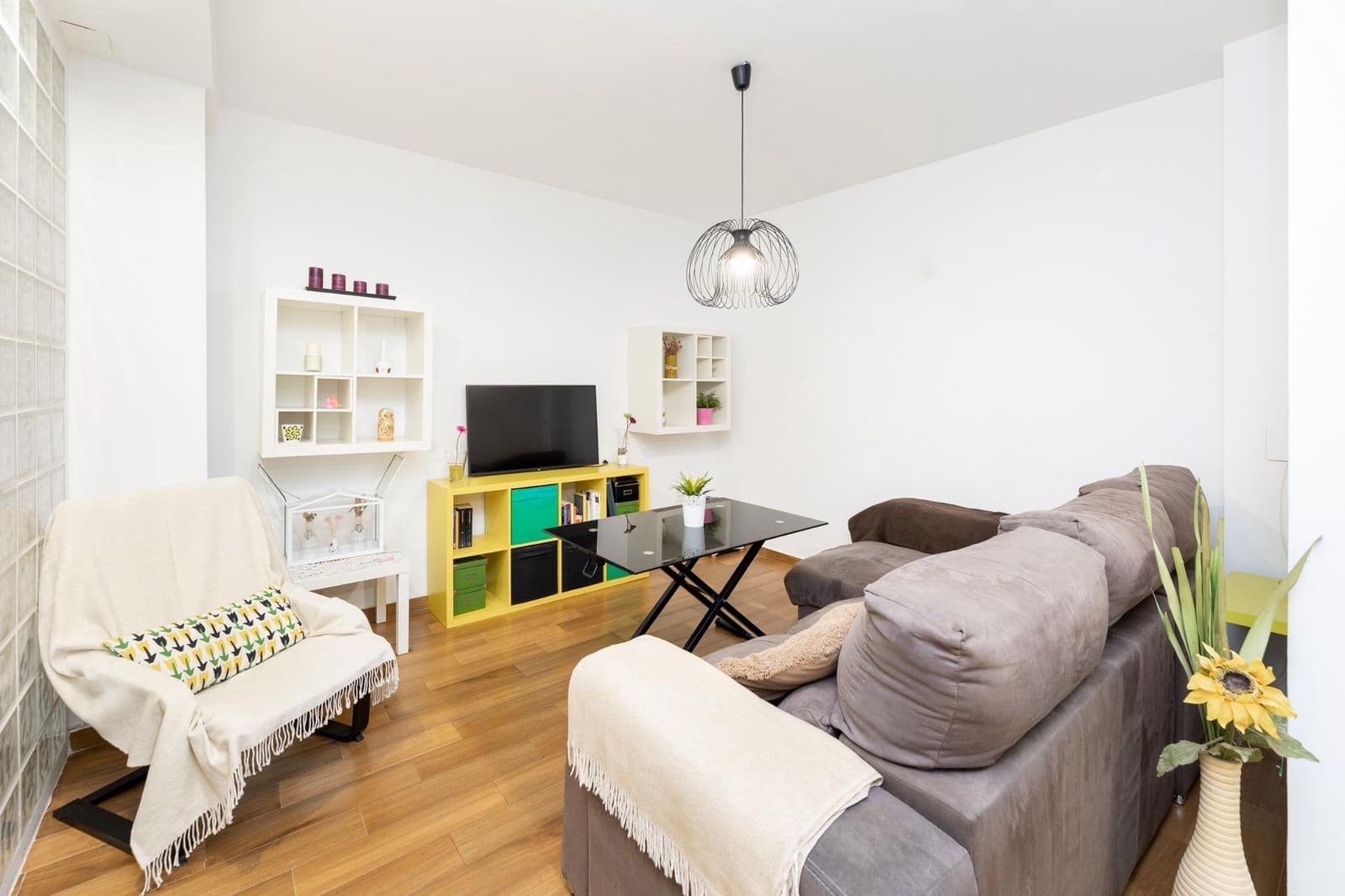 2 bedroom Flat for sale in Cenes de la Vega with pool - € 122,900 (Ref: 9476184)