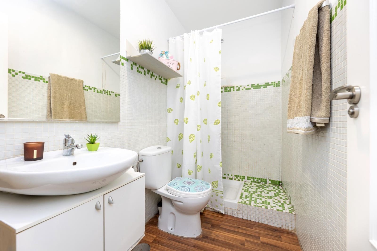 2 bedroom Flat for sale in Cenes de la Vega with pool - € 122,900 (Ref: 9476184)