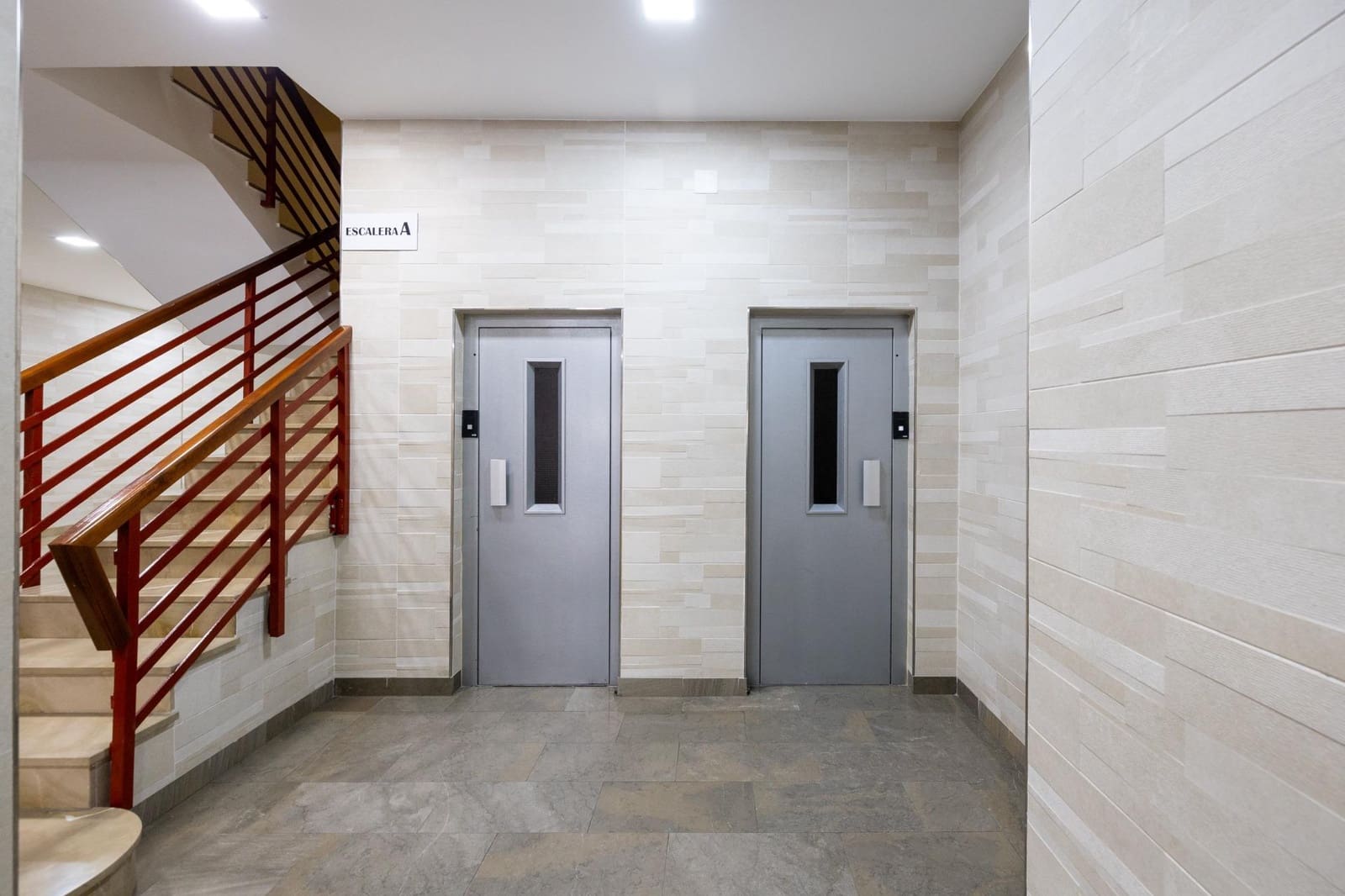 2 slaapkamer Penthouse te koop in Granada stad met garage - € 569.000 (Ref: 9481327)