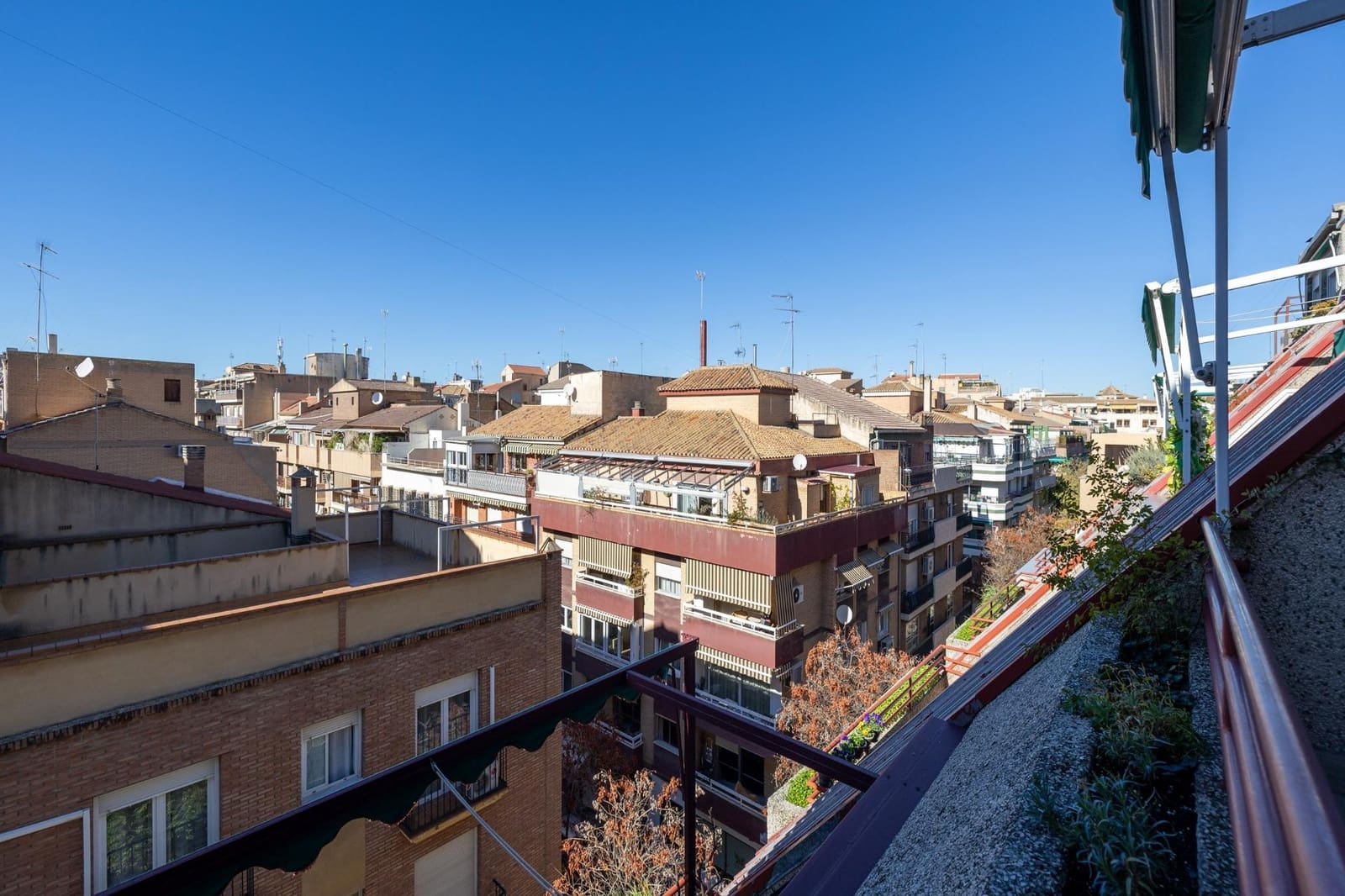2 slaapkamer Penthouse te koop in Granada stad met garage - € 569.000 (Ref: 9481327)