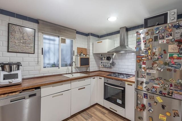 3 camera da letto Appartamento in vendita in Camino de Ronda - Rosaleda, Granada città - 310.000 € (Rif: 9482155)