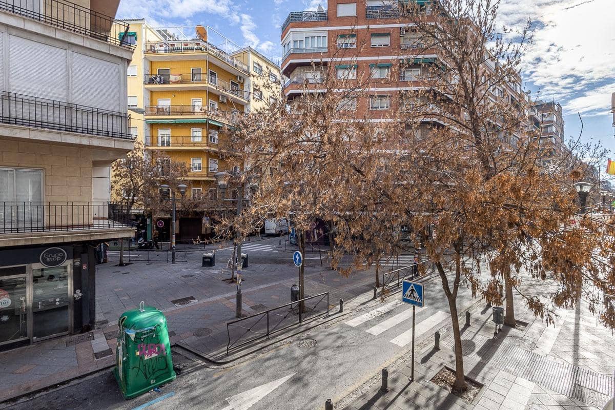 3 bedroom Flat for sale in Granada city - € 310,000 (Ref: 9482155)