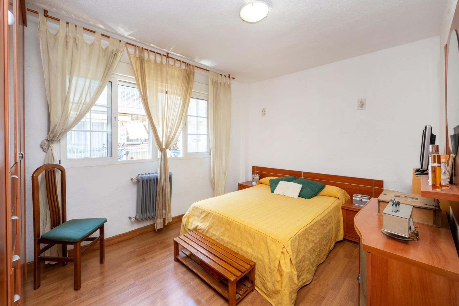 3 bedroom Flat for sale in Granada city - € 350,000 (Ref: 9482156)