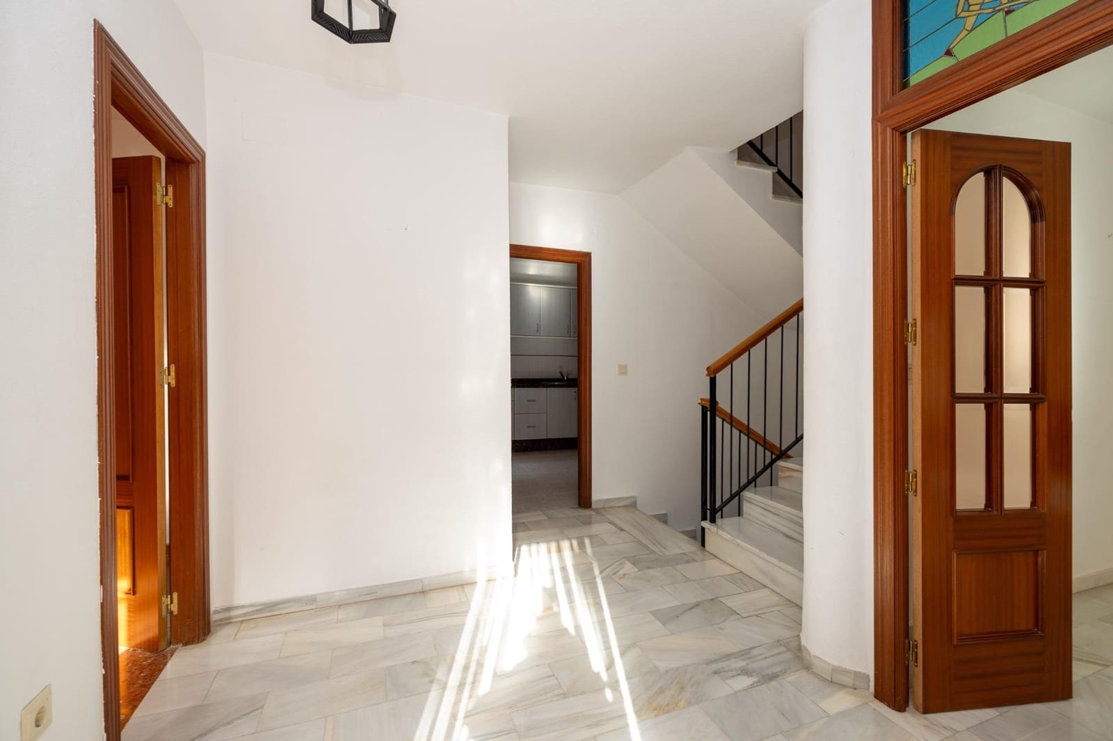 4 bedroom Terraced Villa for sale in Maracena with garage - € 260,000 (Ref: 9482157)