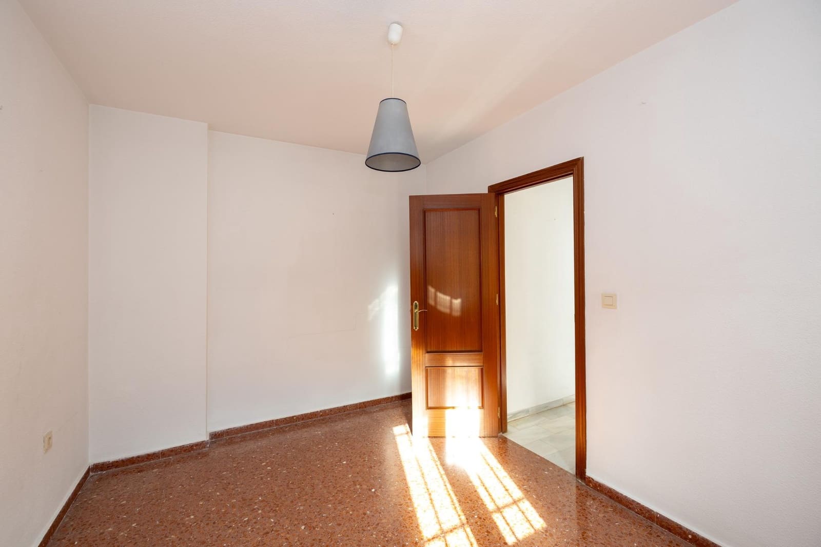 4 bedroom Terraced Villa for sale in Maracena with garage - € 260,000 (Ref: 9482157)