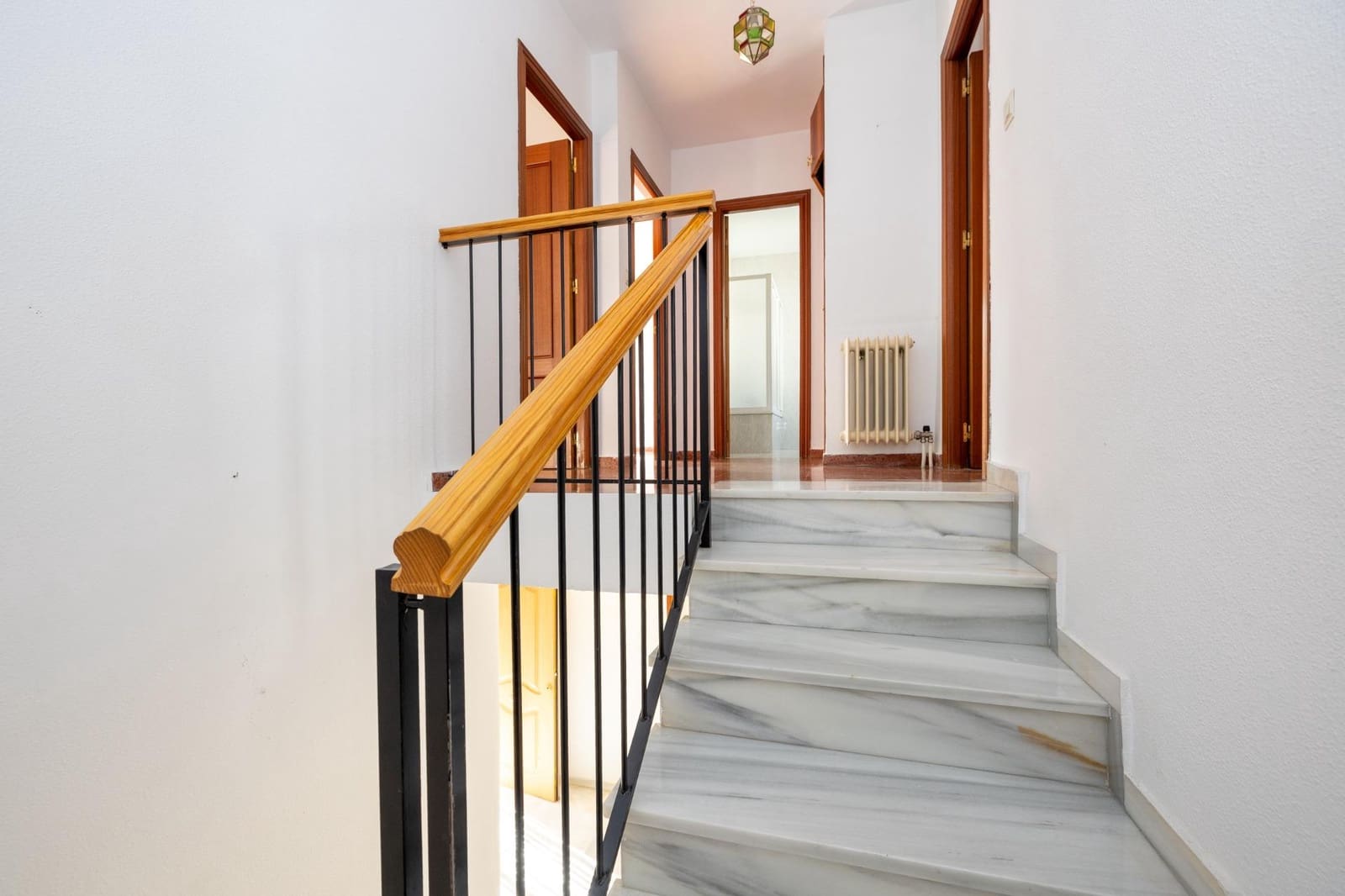 4 bedroom Terraced Villa for sale in Maracena with garage - € 260,000 (Ref: 9482157)