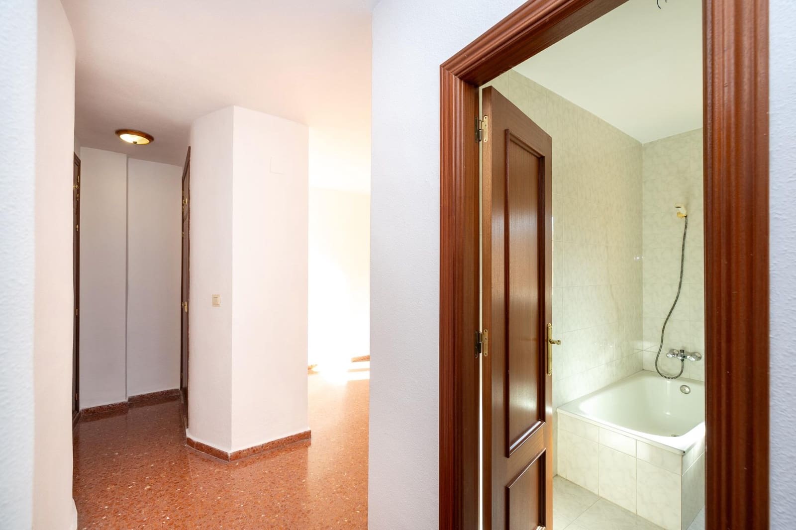 4 bedroom Terraced Villa for sale in Maracena with garage - € 260,000 (Ref: 9482157)