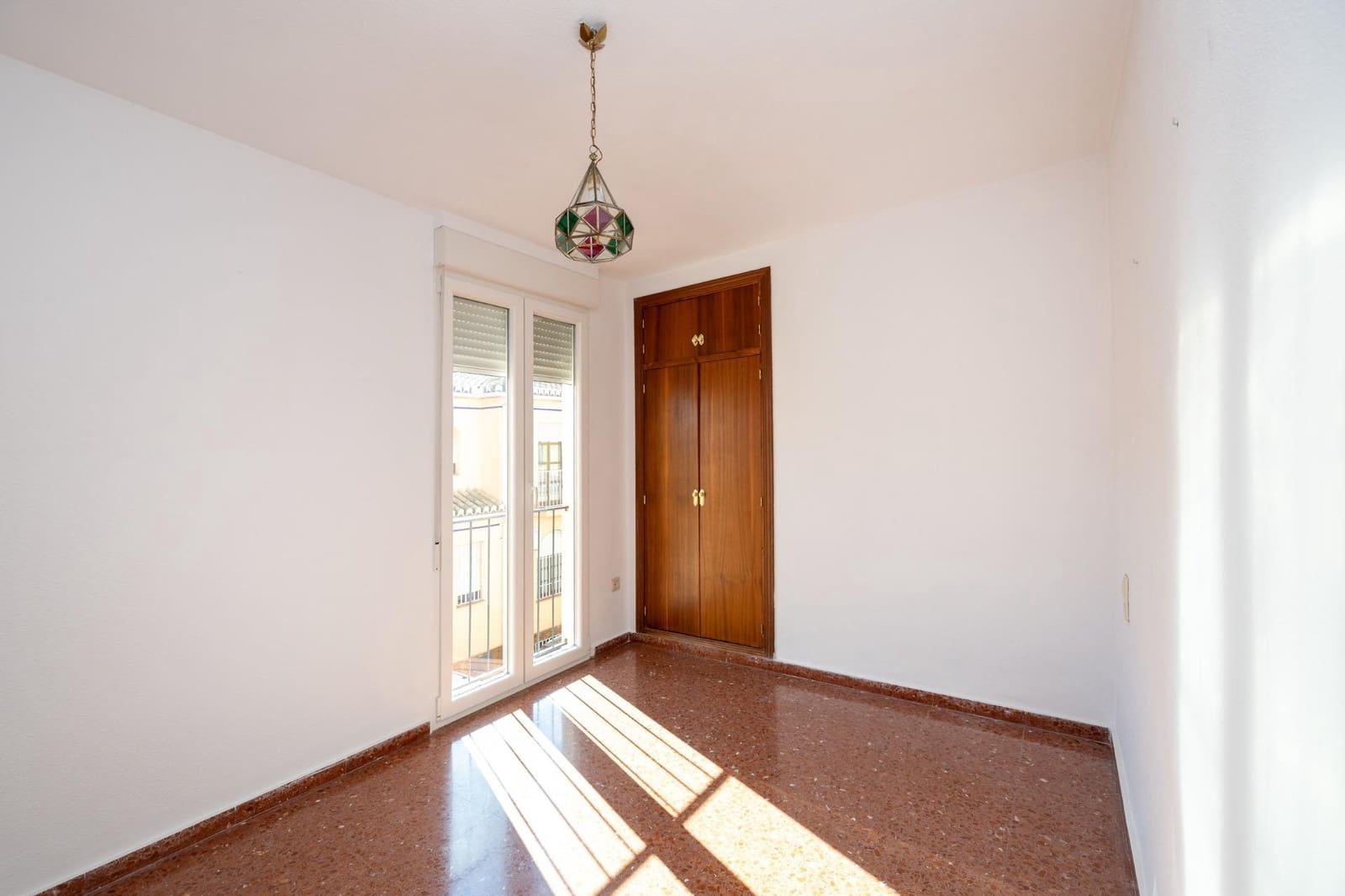 4 bedroom Terraced Villa for sale in Maracena with garage - € 260,000 (Ref: 9482157)