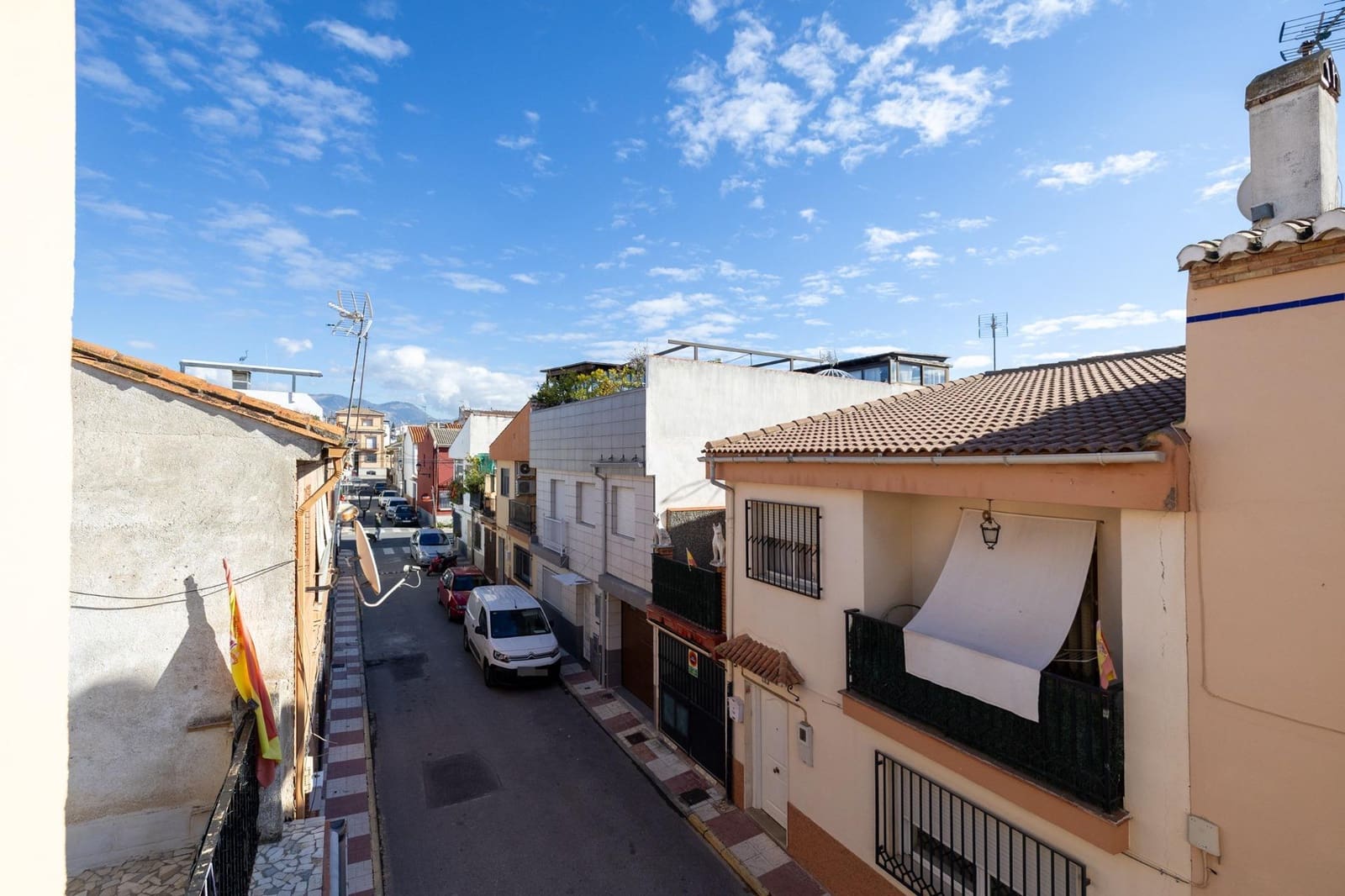 4 bedroom Terraced Villa for sale in Maracena with garage - € 260,000 (Ref: 9482157)