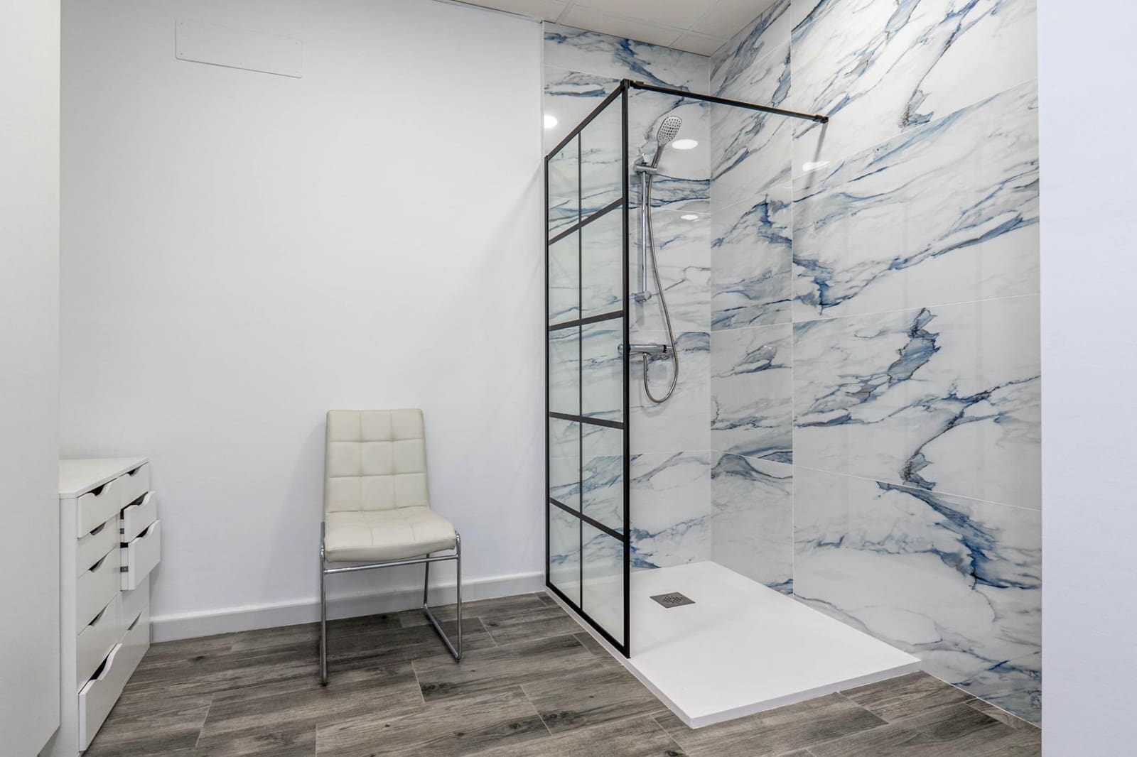 9 slaapkamer Commercieel te koop in Padul - € 224.900 (Ref: 9488414)