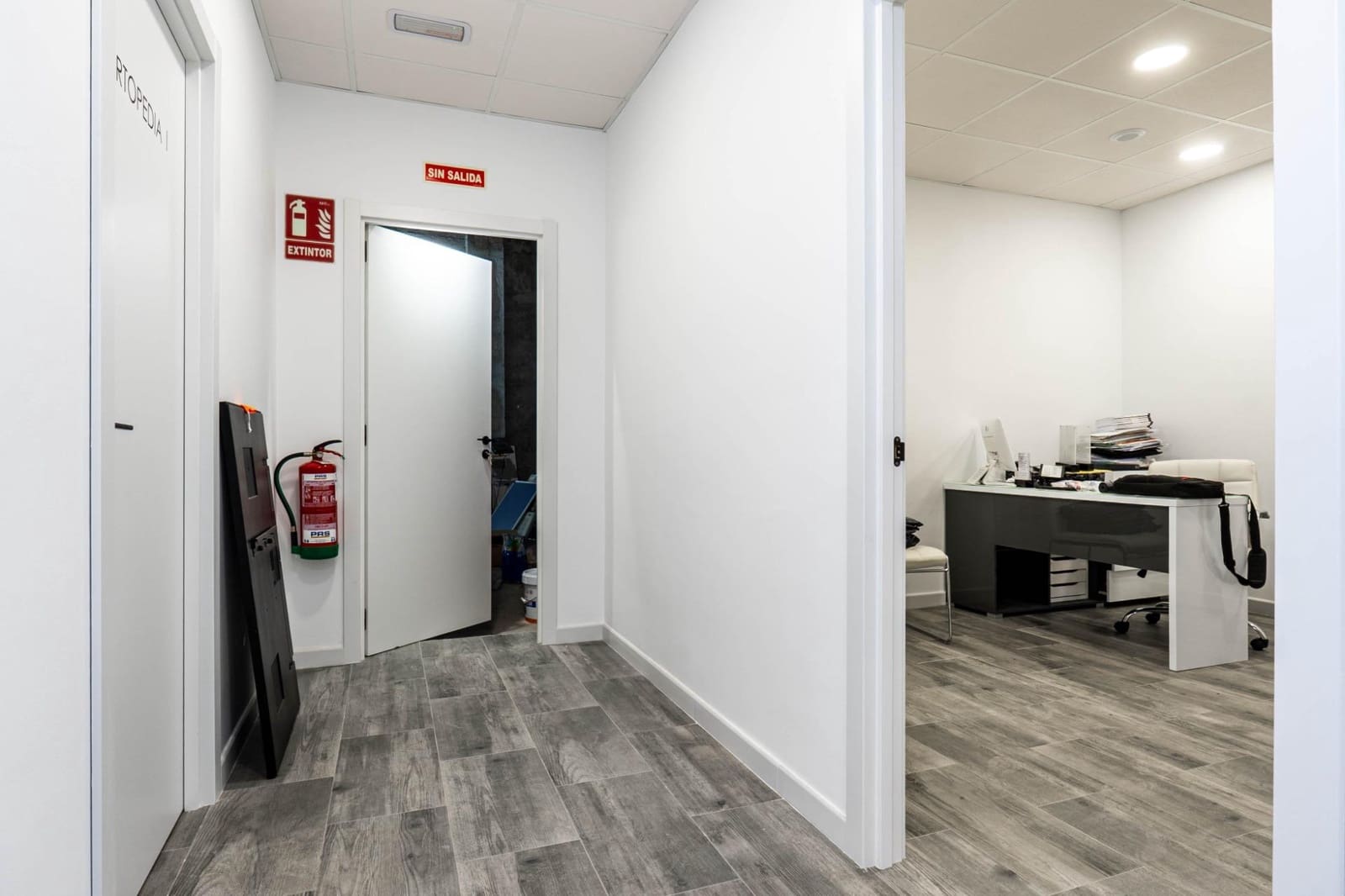 9 slaapkamer Commercieel te koop in Padul - € 224.900 (Ref: 9488414)