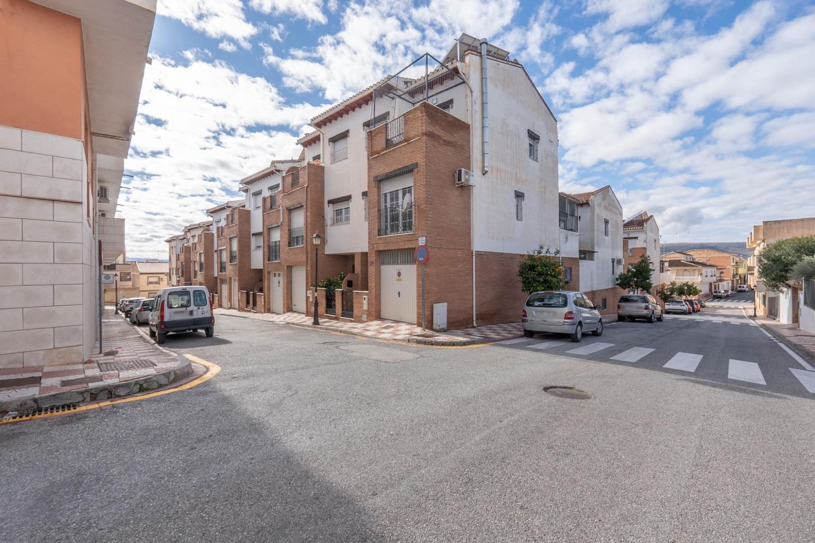 9 slaapkamer Commercieel te koop in Padul - € 224.900 (Ref: 9488414)