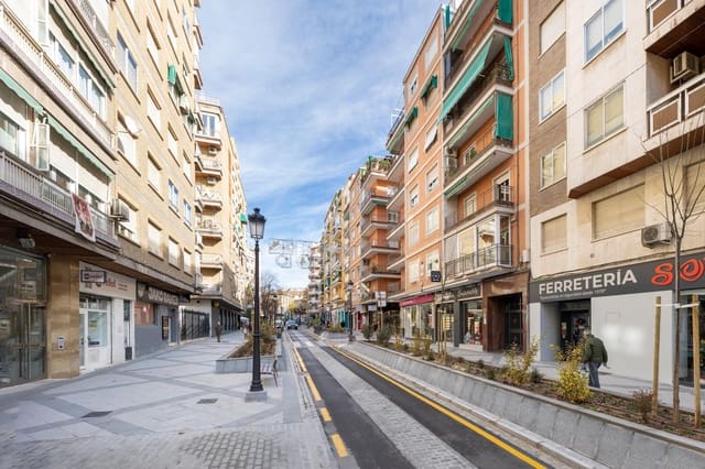 3 bedroom Flat for sale in Granada city - € 370,000 (Ref: 9488416)