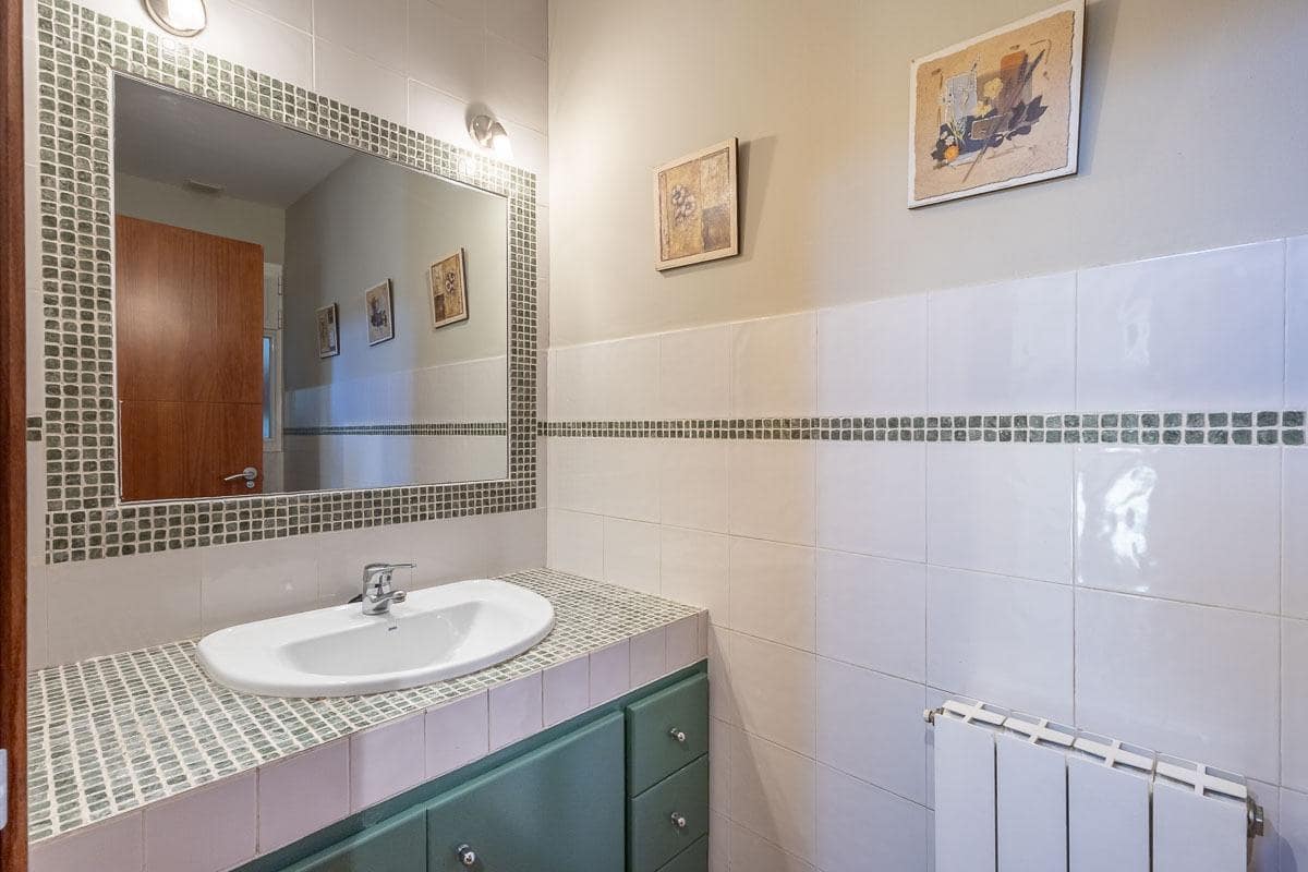 5 bedroom Villa for sale in Gojar with pool garage - € 690,000 (Ref: 9488417)