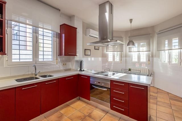 5 bedroom Villa for sale in Gójar with pool garage - € 690,000 (Ref: 9488417)