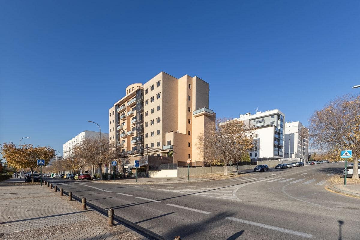 2 soveværelse Lejlighed til salg i Granada by med swimmingpool - € 320.000 (Ref: 9488418)