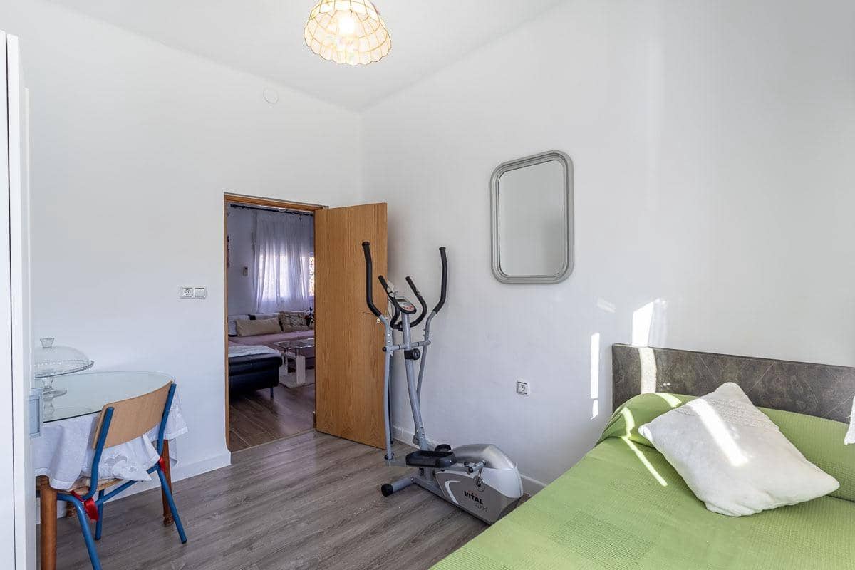 3 bedroom Flat for sale in Granada city - € 169,900 (Ref: 9491719)