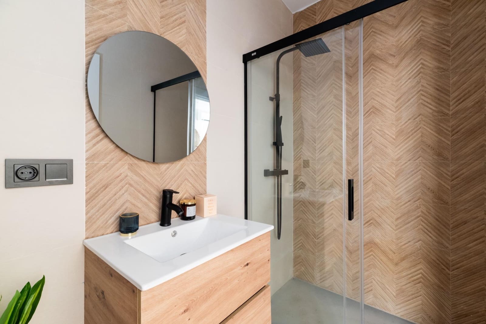 Piso de 1 habitación en Granada ciudad en venta - 145.000 € (Ref: 9491720)