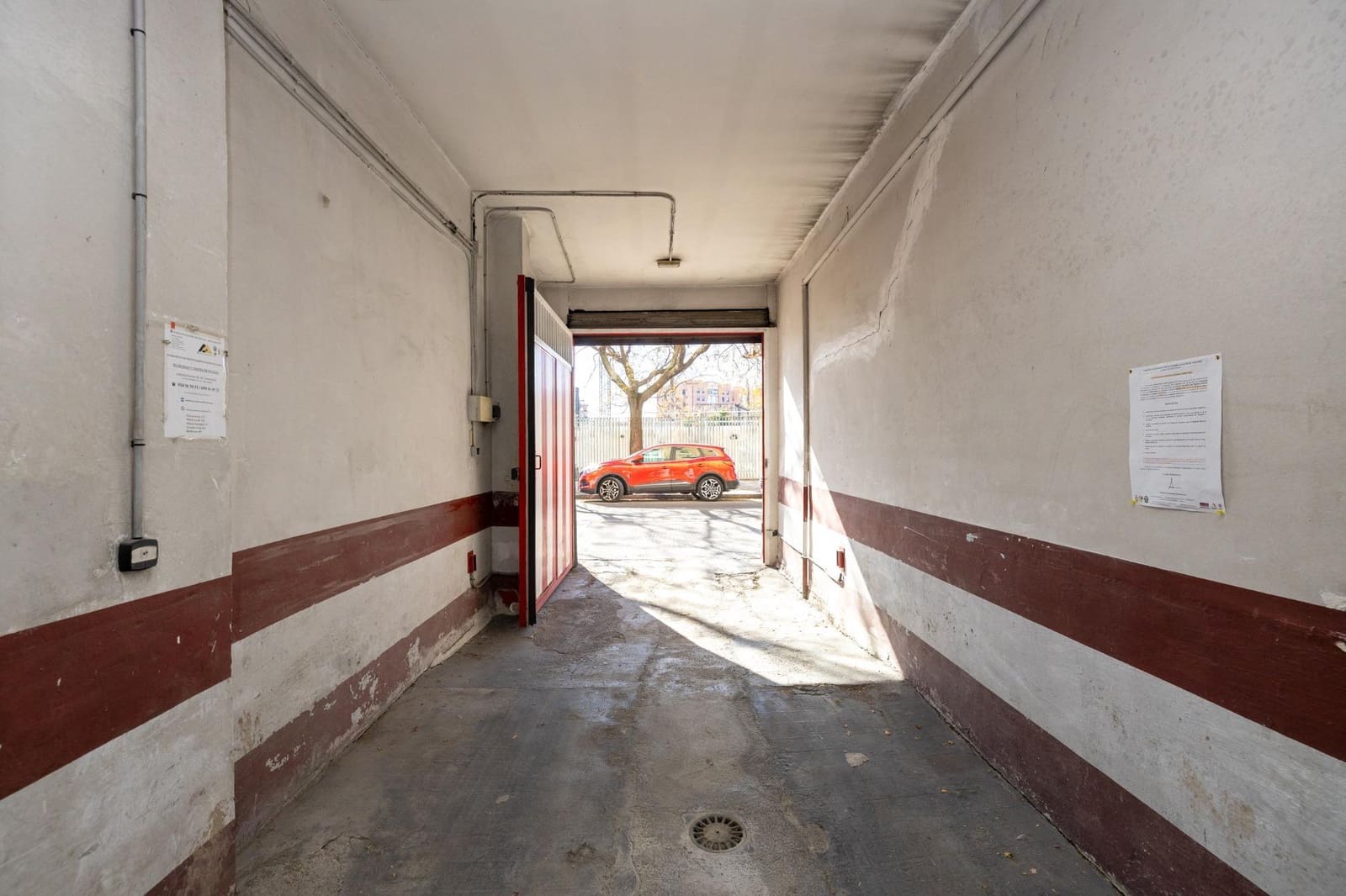 4 bedroom Flat for sale in Granada city with garage - € 245,000 (Ref: 9491722)