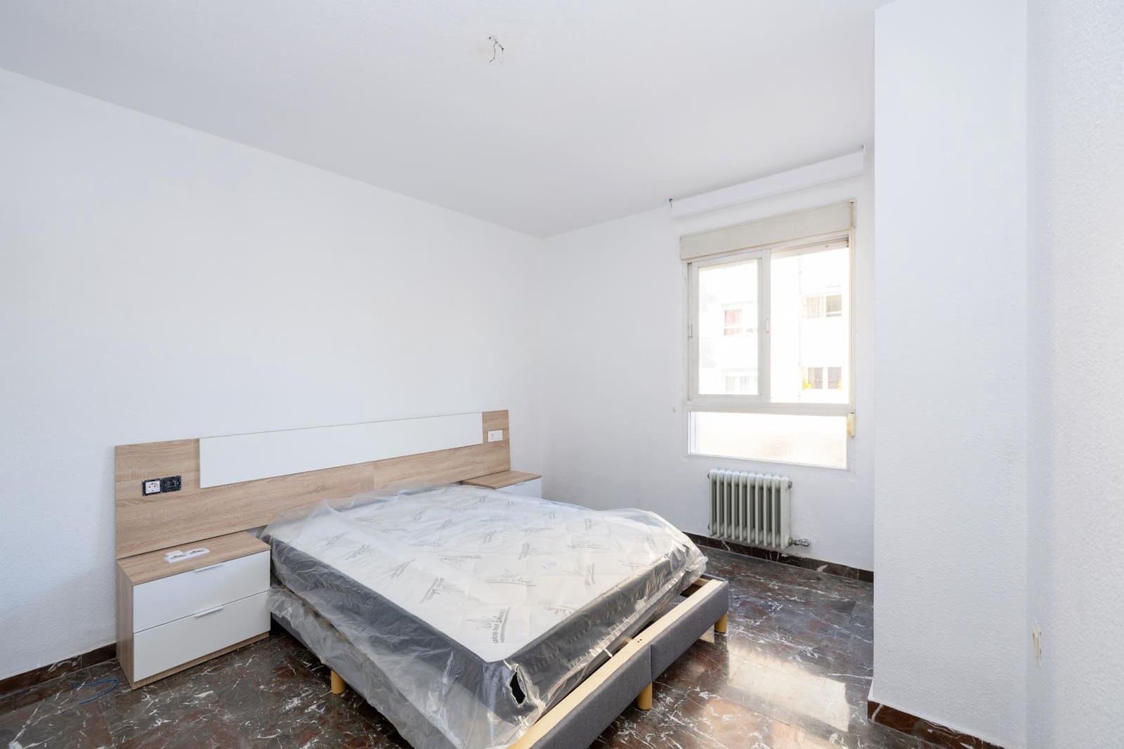 4 bedroom Flat for sale in Granada city - € 319,000 (Ref: 9491724)