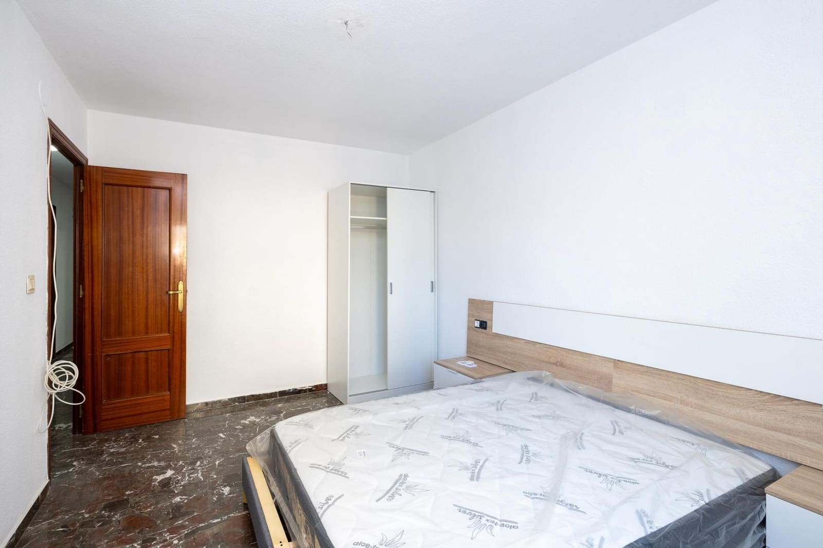 4 bedroom Flat for sale in Granada city - € 319,000 (Ref: 9491724)