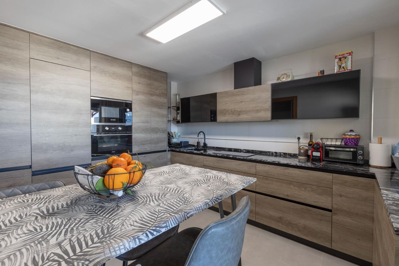 4 soveværelse Rækkehus til salg i Las Gabias med swimmingpool garage - € 299.000 (Ref: 9496431)