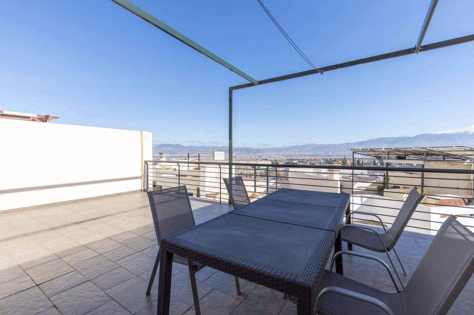 4 soveværelse Rækkehus til salg i Las Gabias med swimmingpool garage - € 299.000 (Ref: 9496431)