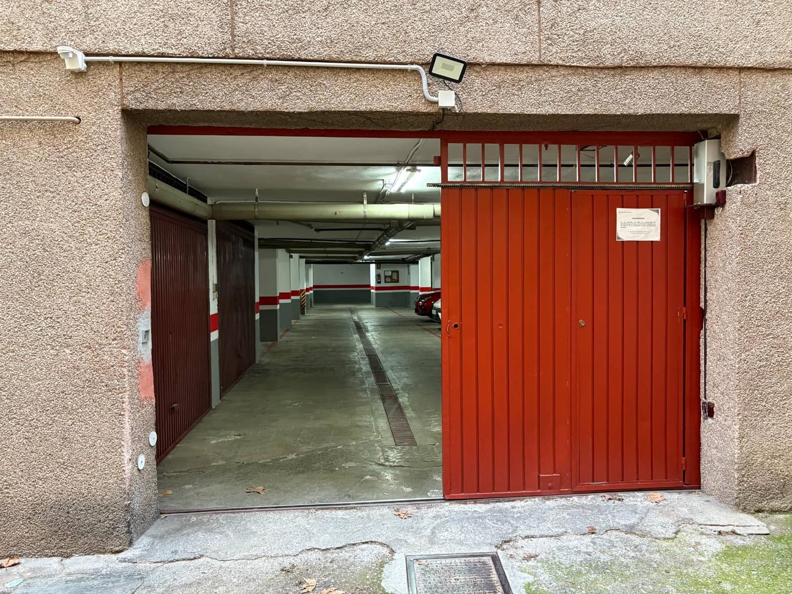 Garage for sale in Granada city - € 40,000 (Ref: 9496432)