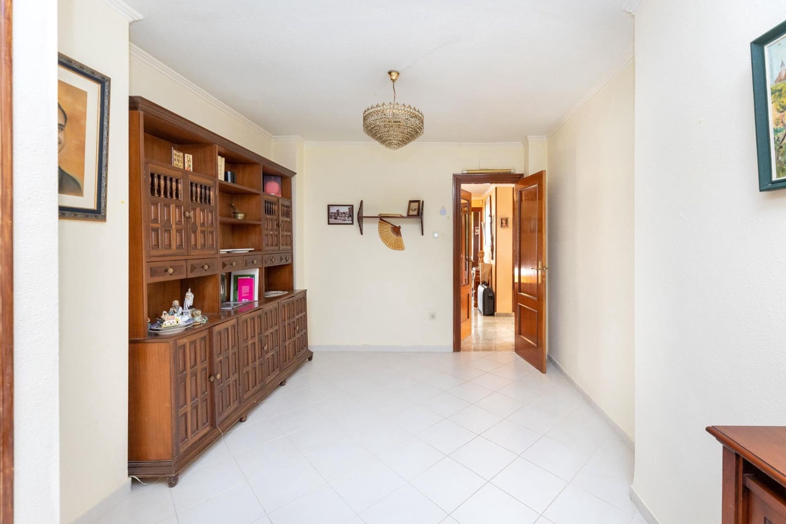 5 bedroom Villa for sale in Albolote with pool garage - € 329,000 (Ref: 9496434)