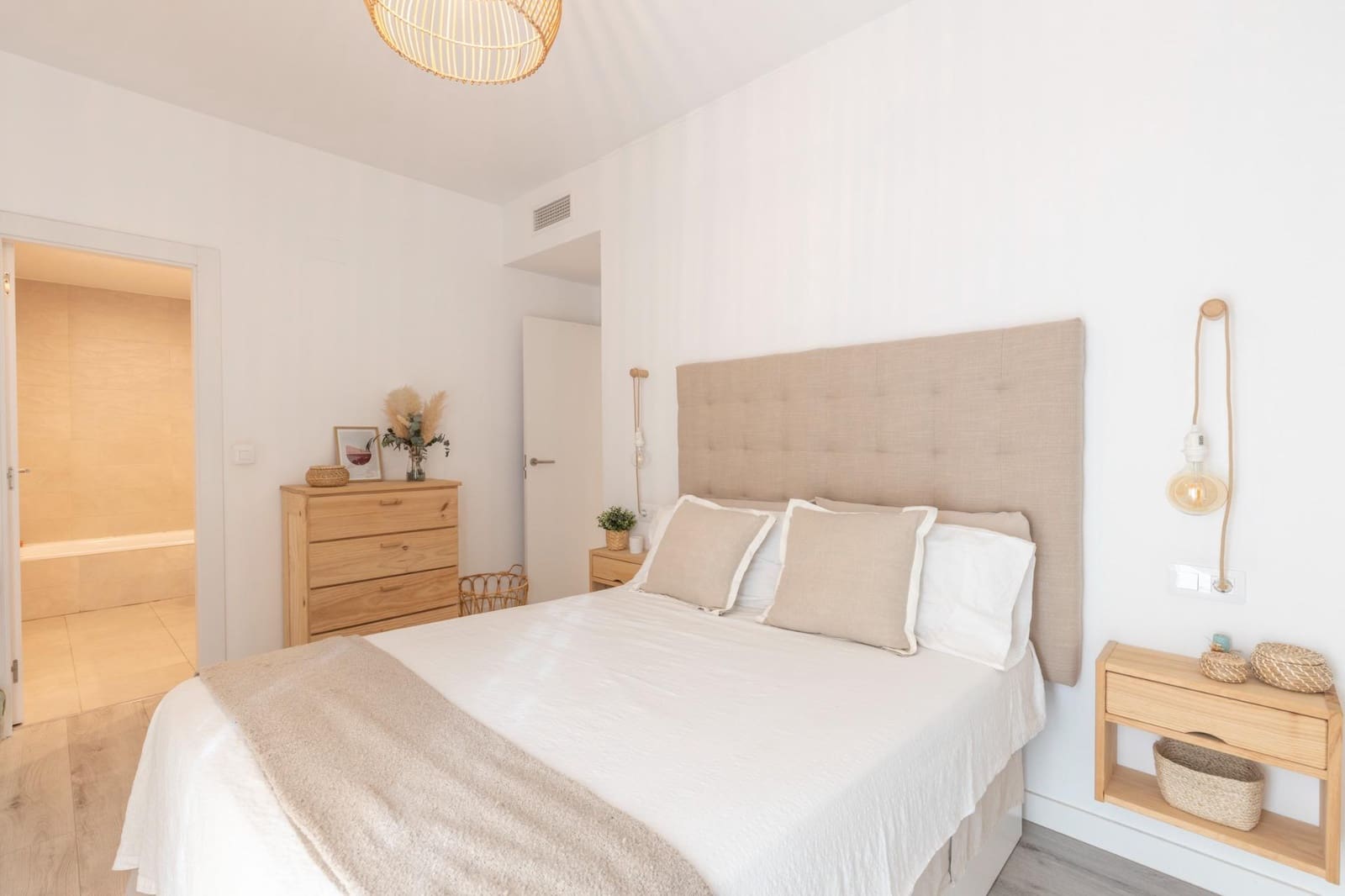 3 soverom Leilighet til salgs i Granada by med svømmebasseng garasje - € 324 900 (Ref: 9497580)