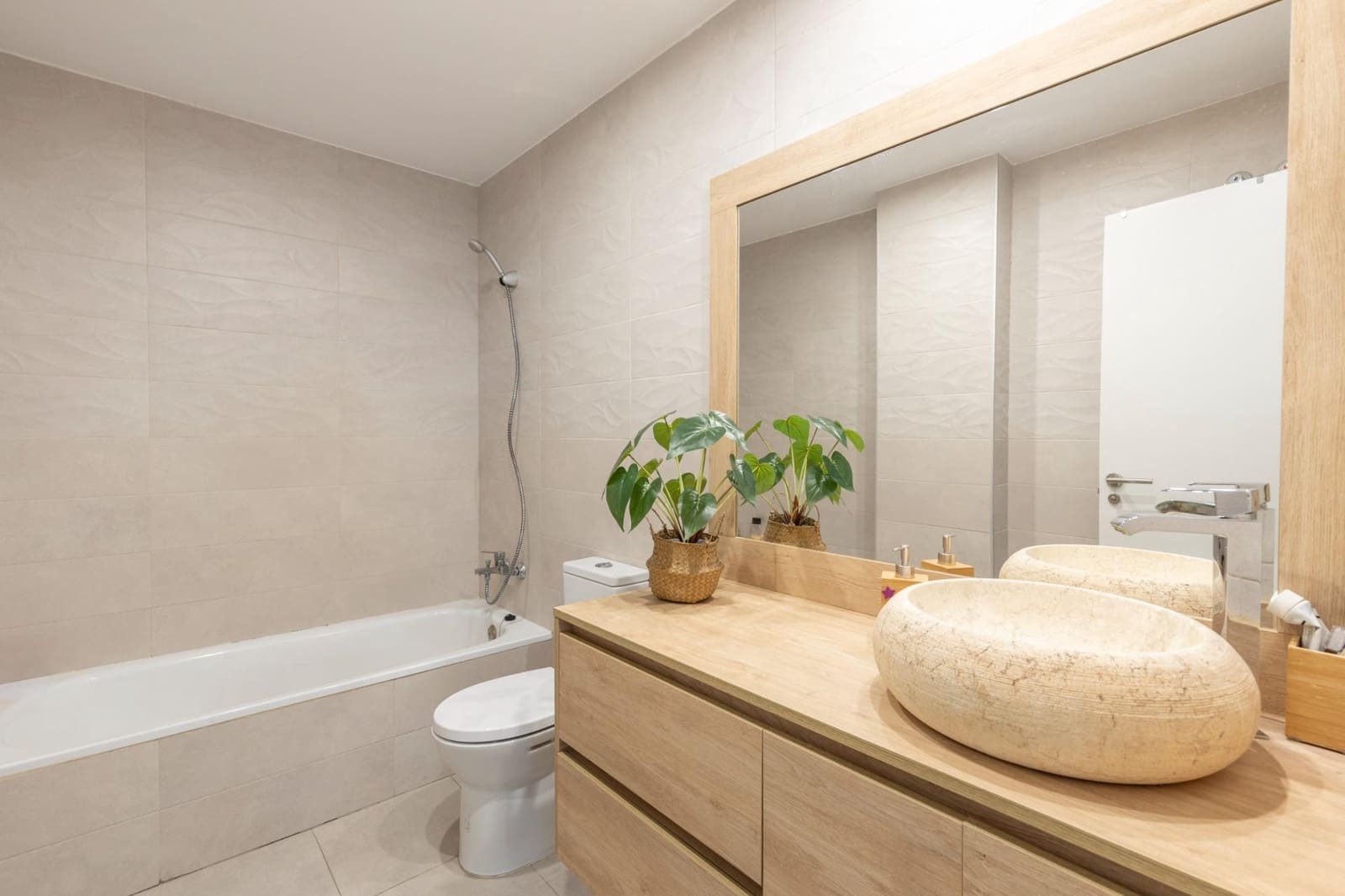 3 soverom Leilighet til salgs i Granada by med svømmebasseng garasje - € 324 900 (Ref: 9497580)