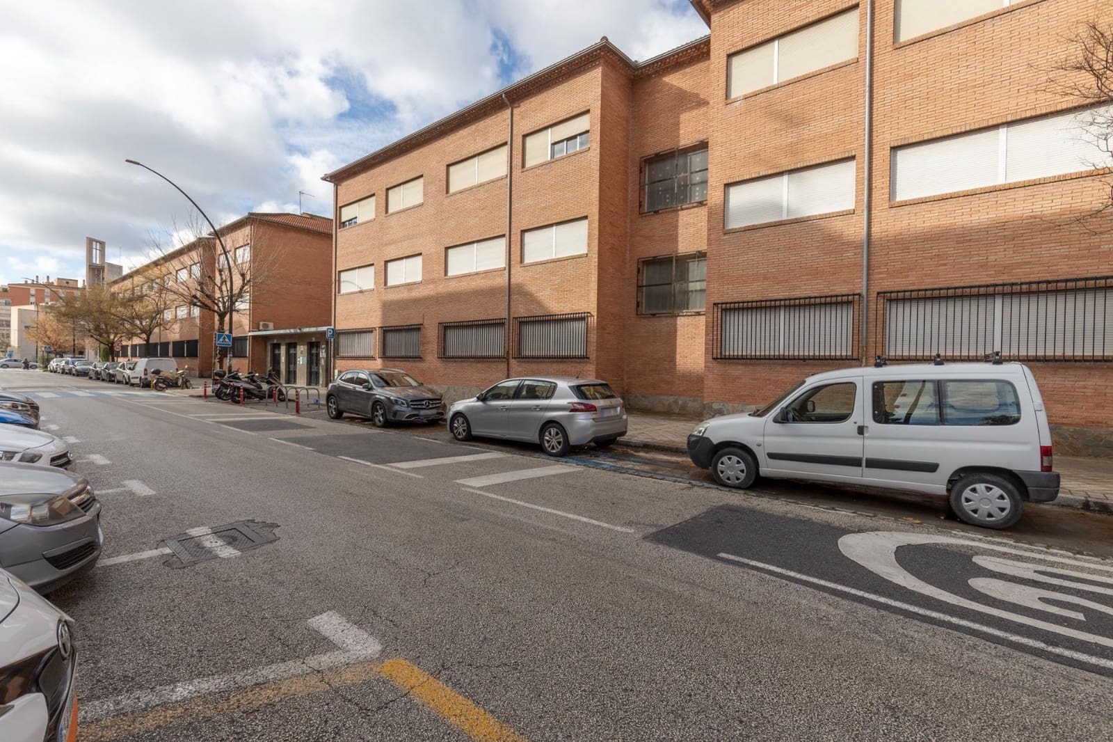 3 soverom Leilighet til salgs i Granada by med svømmebasseng garasje - € 324 900 (Ref: 9497580)