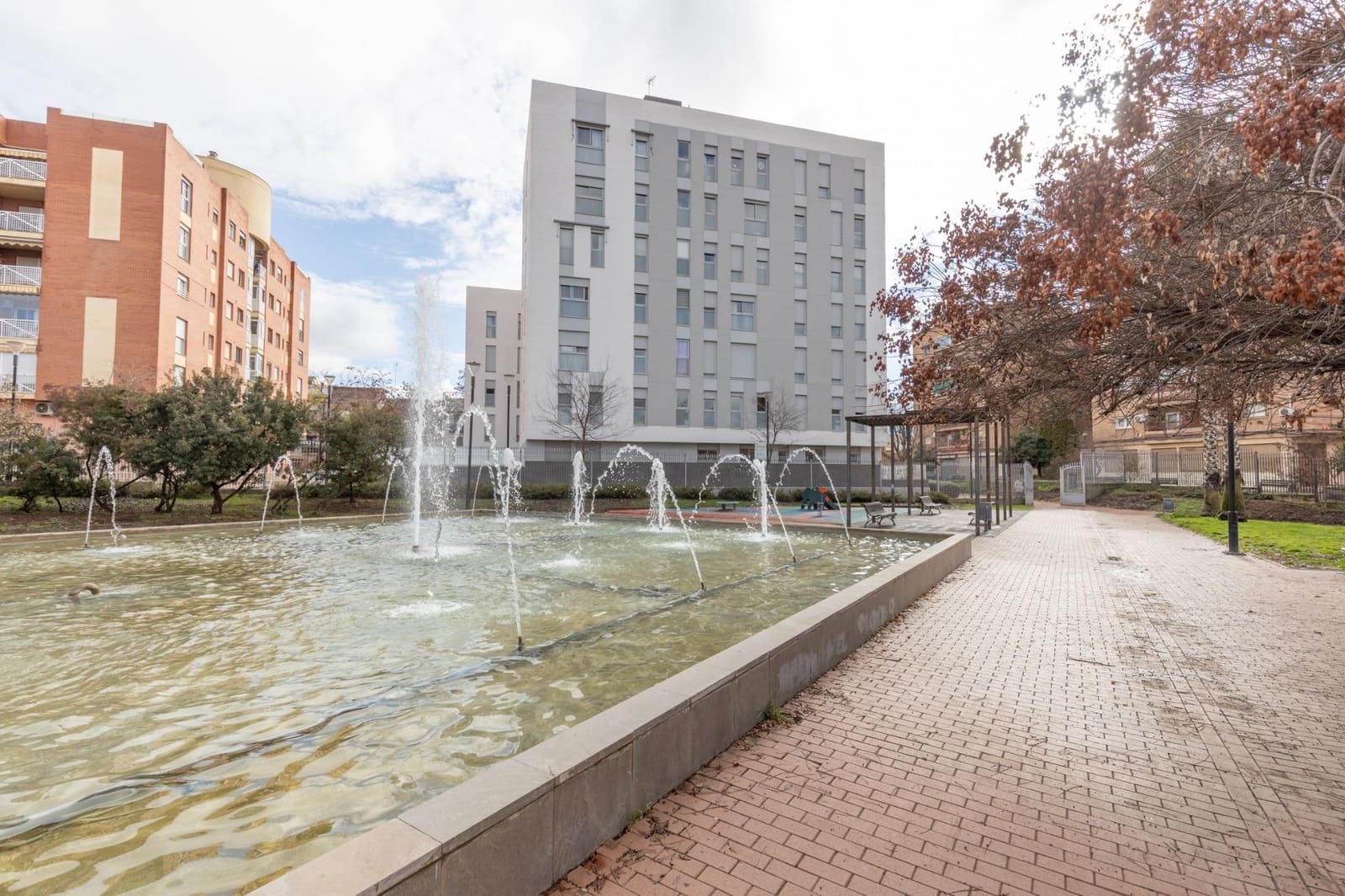 3 soverom Leilighet til salgs i Granada by med svømmebasseng garasje - € 324 900 (Ref: 9497580)