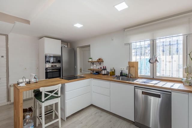 3 Zimmer Reihenhaus zu verkaufen in Monachil mit Garage - 230.000 € (Ref: 9497581)