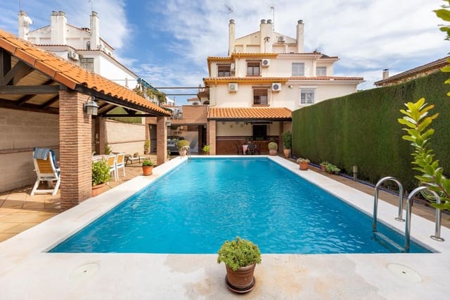 4 bedroom Terraced Villa for sale in Peligros with pool garage - € 395,000 (Ref: 9502661)