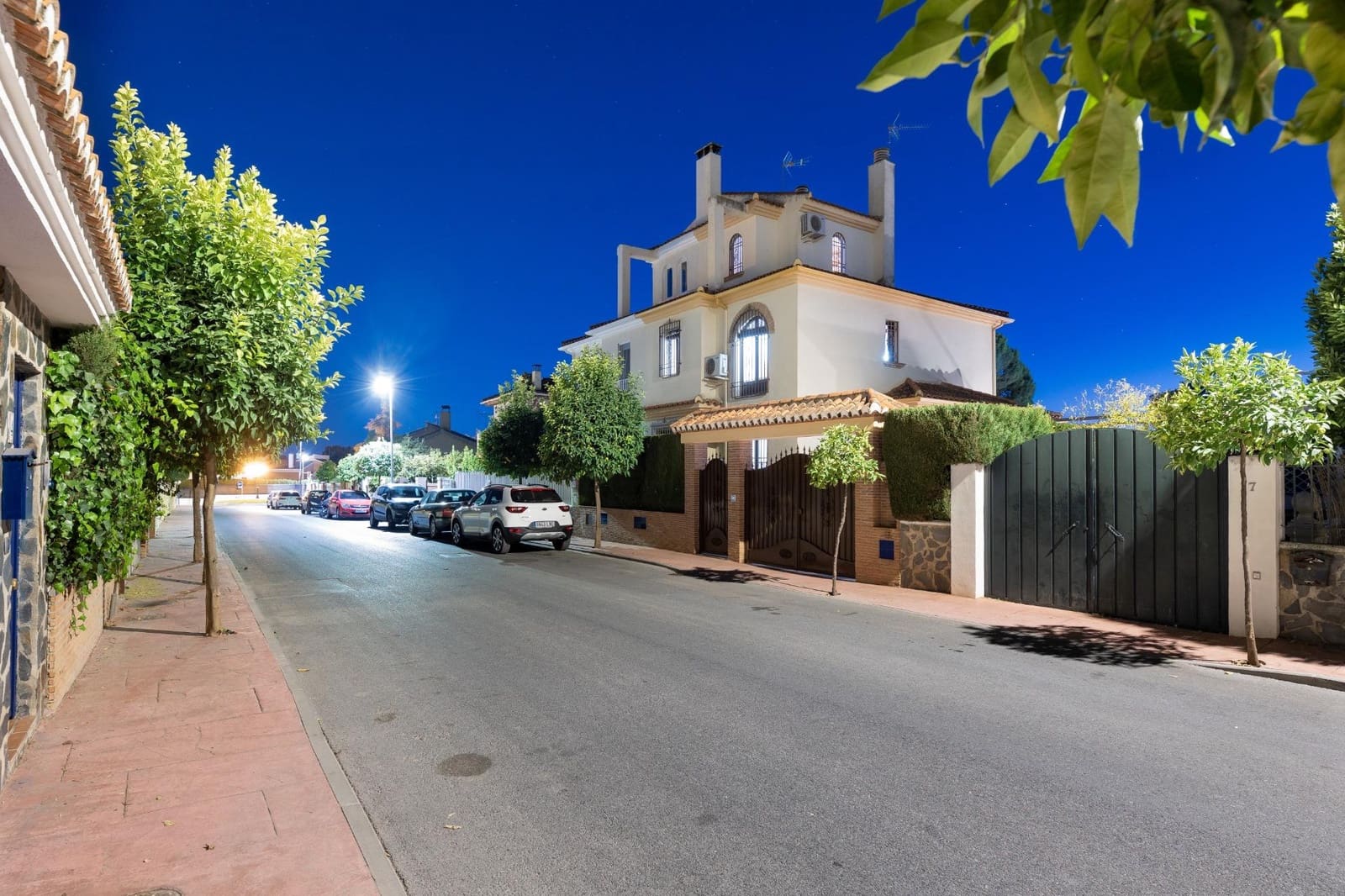 4 bedroom Terraced Villa for sale in Peligros with pool garage - € 395,000 (Ref: 9502661)