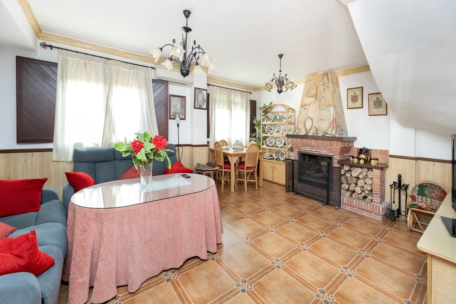 4 bedroom Terraced Villa for sale in Peligros with pool garage - € 395,000 (Ref: 9502661)