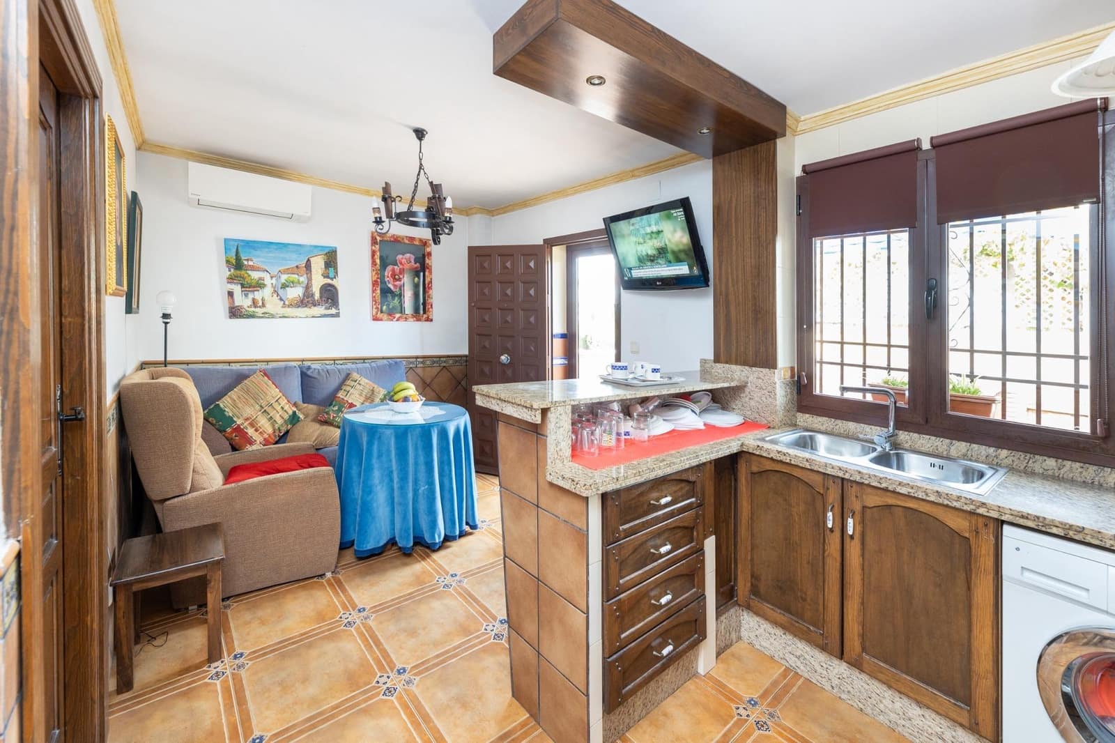 4 bedroom Terraced Villa for sale in Peligros with pool garage - € 395,000 (Ref: 9502661)