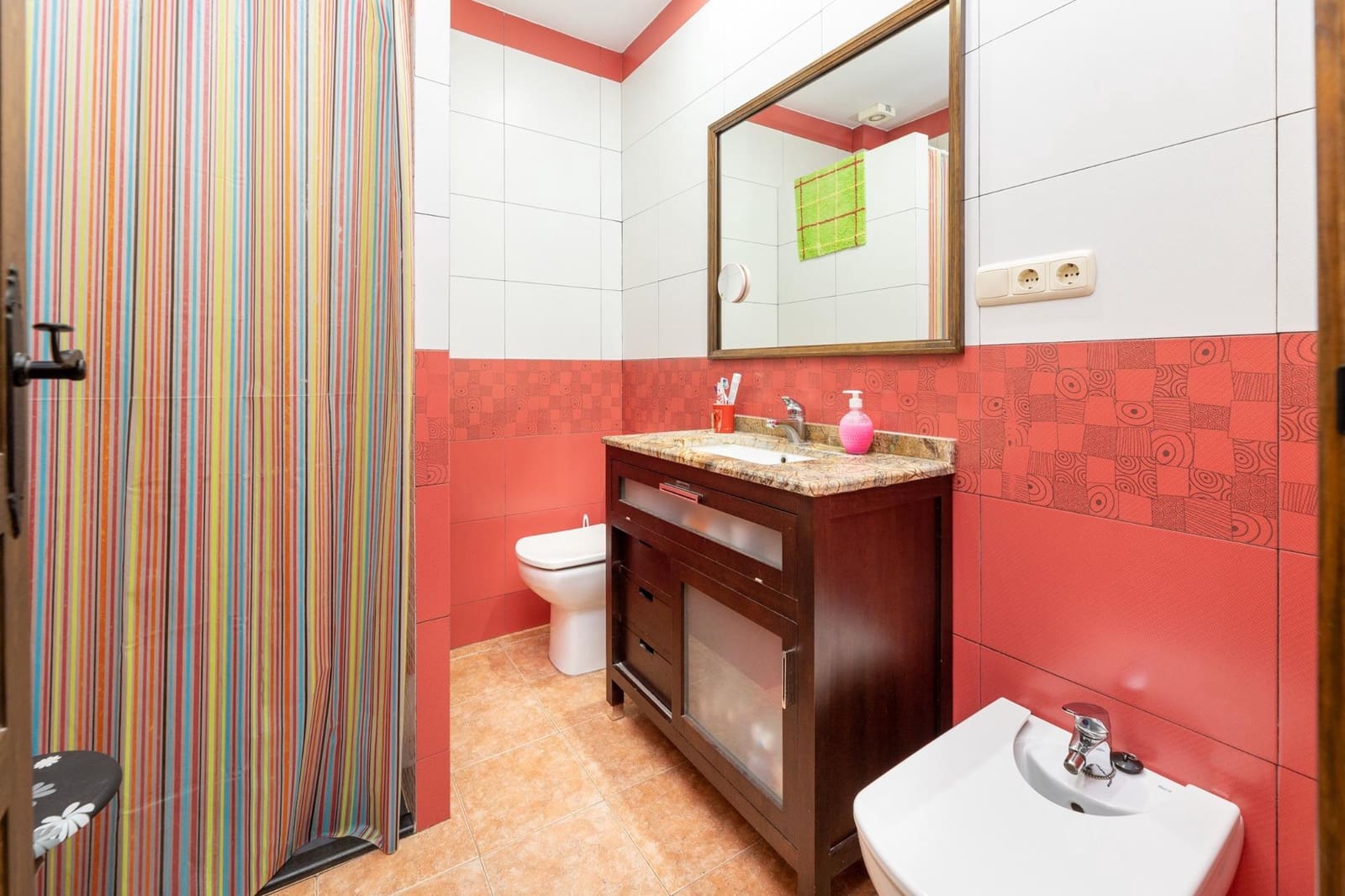 4 bedroom Terraced Villa for sale in Peligros with pool garage - € 395,000 (Ref: 9502661)