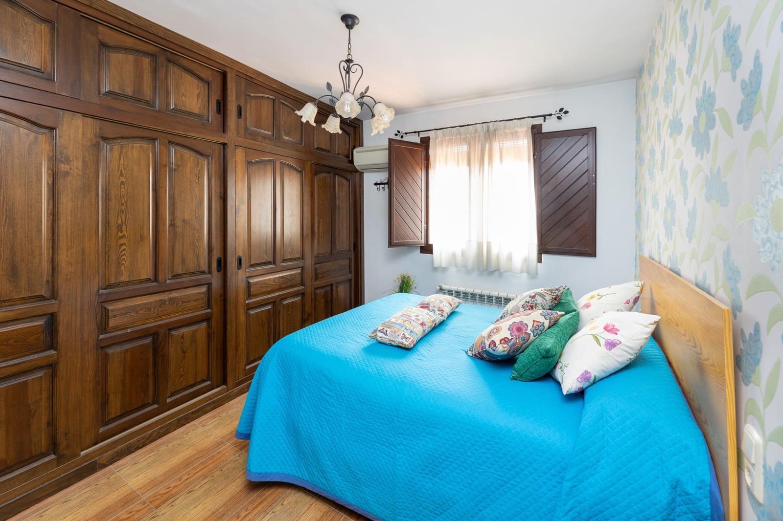 4 bedroom Terraced Villa for sale in Peligros with pool garage - € 395,000 (Ref: 9502661)