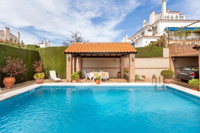 4 bedroom Terraced Villa for sale in Peligros with pool garage - € 395,000 (Ref: 9502661)