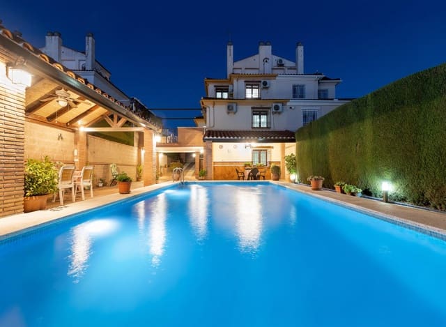 4 bedroom Terraced Villa for sale in Peligros with pool garage - € 395,000 (Ref: 9502661)