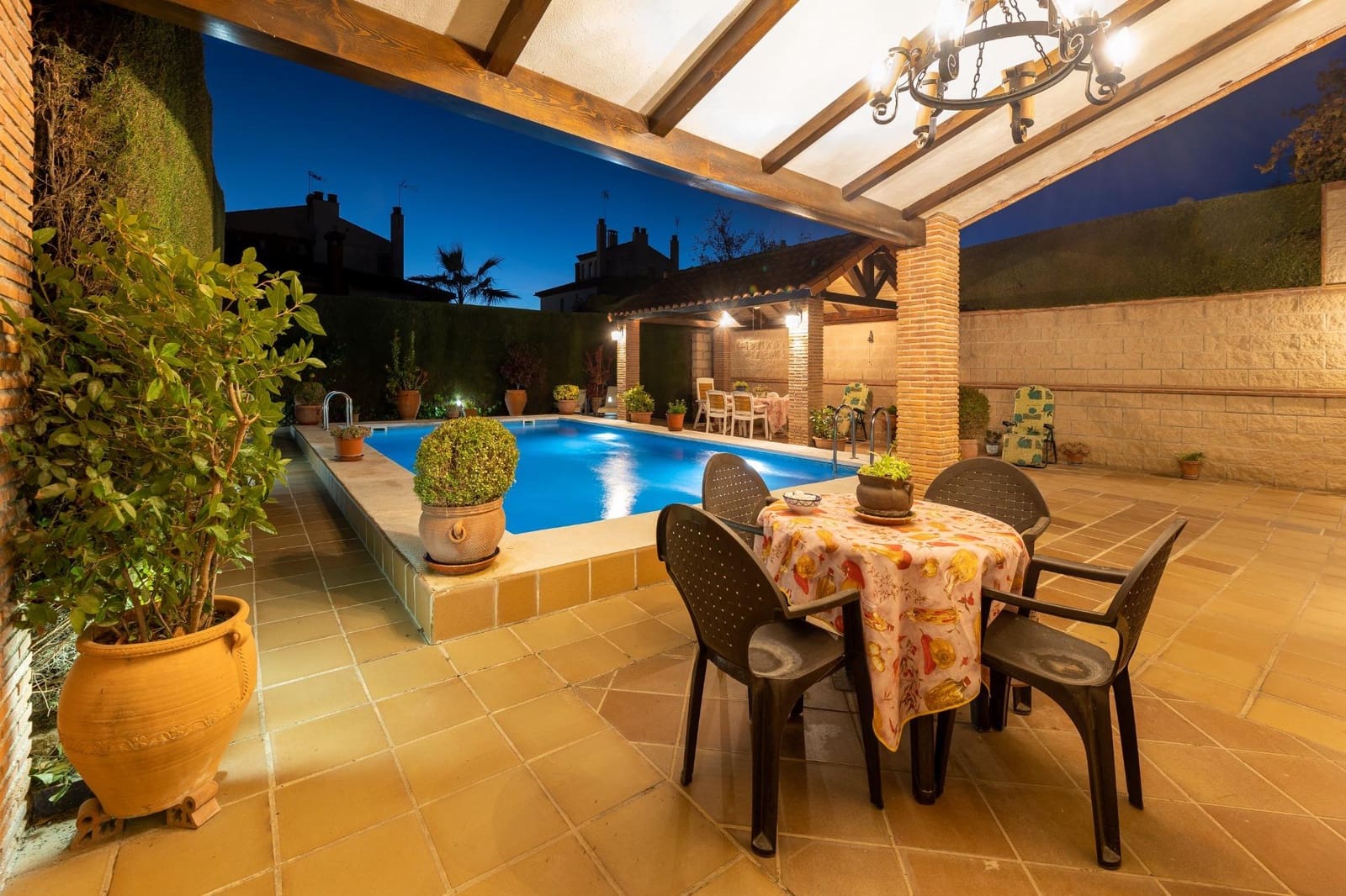 4 bedroom Terraced Villa for sale in Peligros with pool garage - € 395,000 (Ref: 9502661)