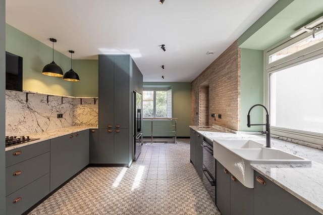 5 bedroom Villa for sale in Granada city with garage - € 1,395,000 (Ref: 9504553)