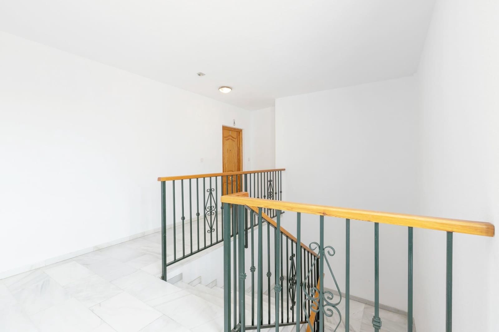 Piso de 2 habitaciones en Peligros en venta - 129.900 € (Ref: 9509235)